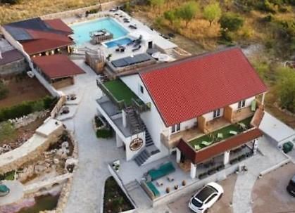 Hotel B&B Mama Mia Obrovac Εξωτερικό φωτογραφία