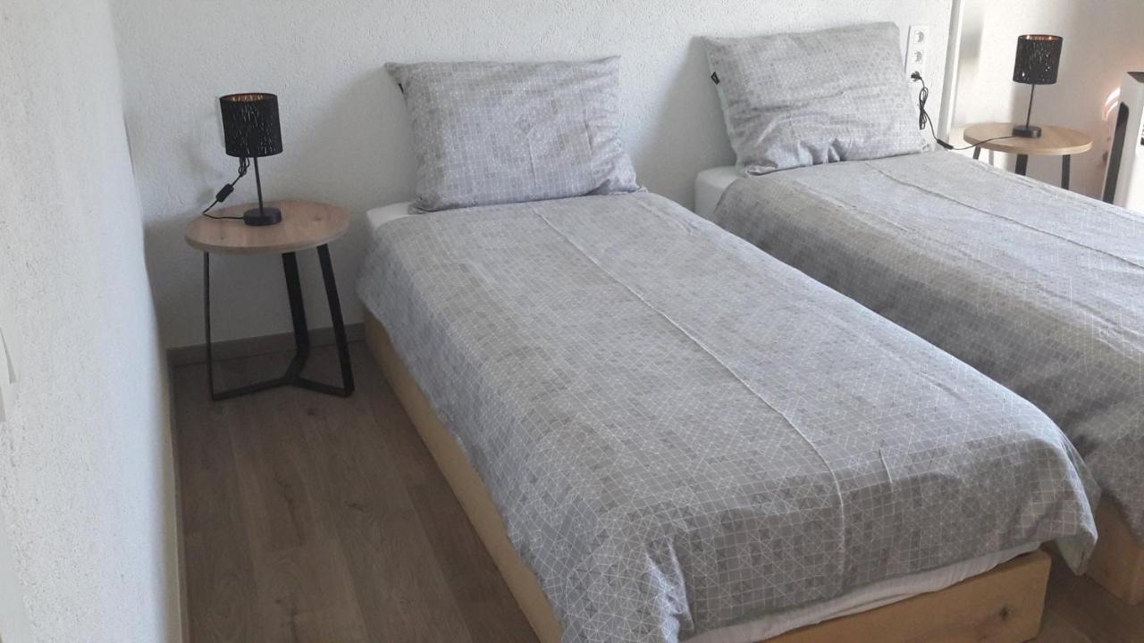 Hotel B&B Mama Mia Obrovac Εξωτερικό φωτογραφία