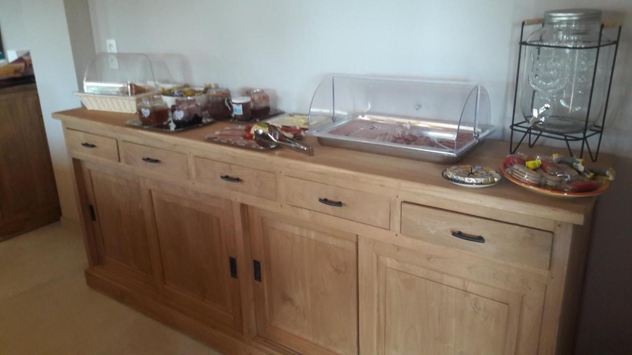 Hotel B&B Mama Mia Obrovac Εξωτερικό φωτογραφία